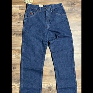 33x36 NWT Wrangler Twenty X Style No. 22 Original Fit over boot